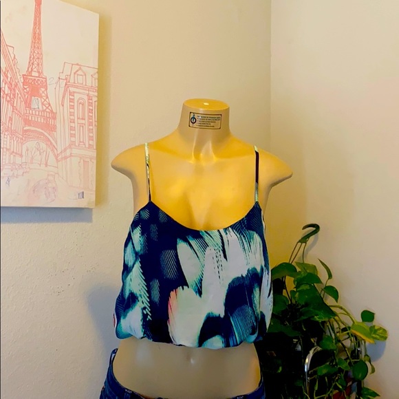 Top - Picture 3 of 3